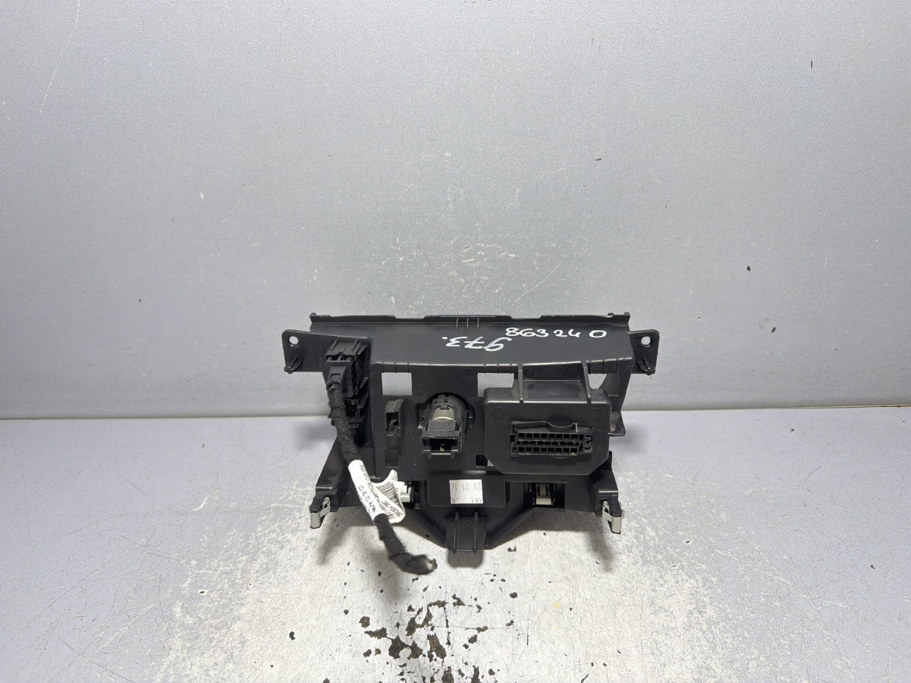 DIJELOVI PLASTIKA PEUGEOT 308 > 13-17 2.0 9803434777