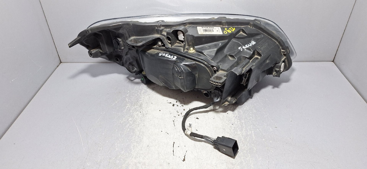 DIJELOVI FAR OSTECEN VOLVO XC60 > 13-17 31698810