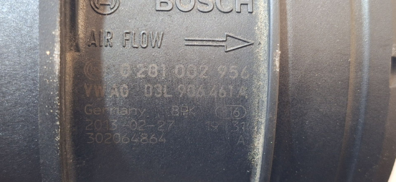 DIJELOVI PROTOK ZRAKA AUDI Q3 > 11-15 03L906461A