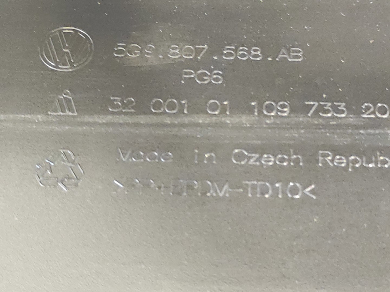 DIJELOVI SPOJLER VW GOLF 7 > 12-16 5G9807568AB