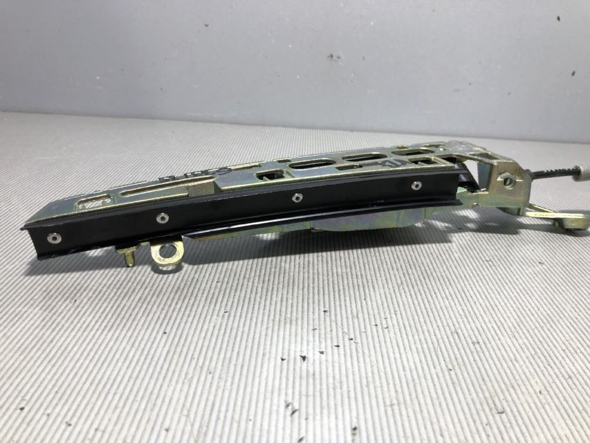 DIJELOVI RUCKA VRATA SEAT LEON > 09-12 1P0839205
