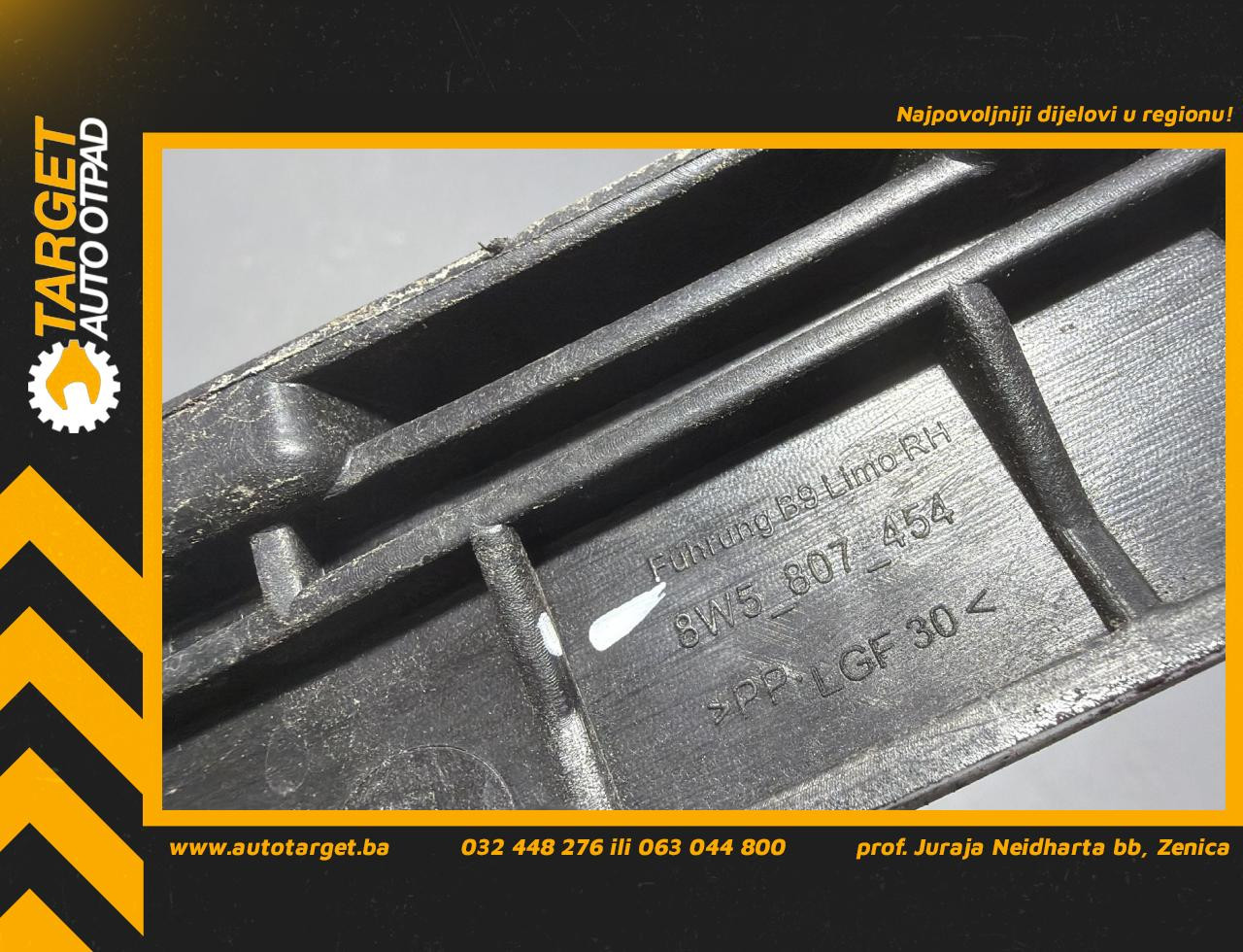 NOSAC ZADNJEG BRANIKA AUDI A4 (B9) > 15-18 8W5807454