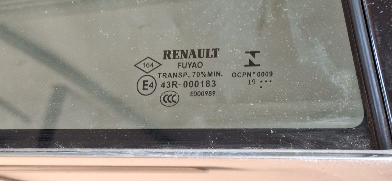 DIJELOVI STAKLO RENAULT MEGANE > 16-20