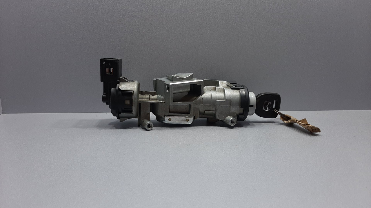 BRAVA PALJENJA MAZDA 3 > 03-07 3M513F880AB