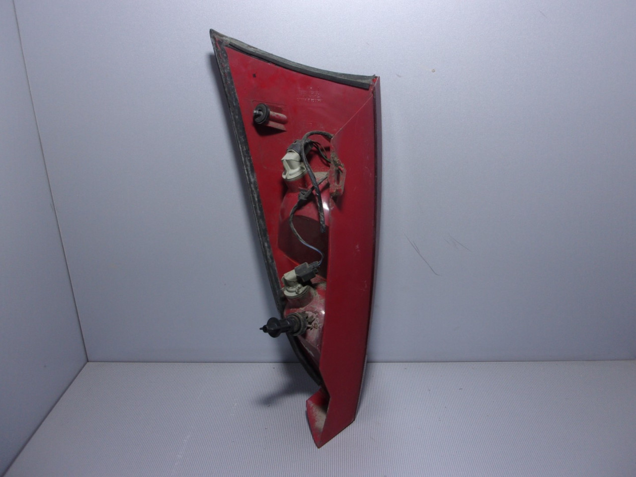 DIJELOVI STOP SVJETLO FORD FOCUS > 01-05 FD424016