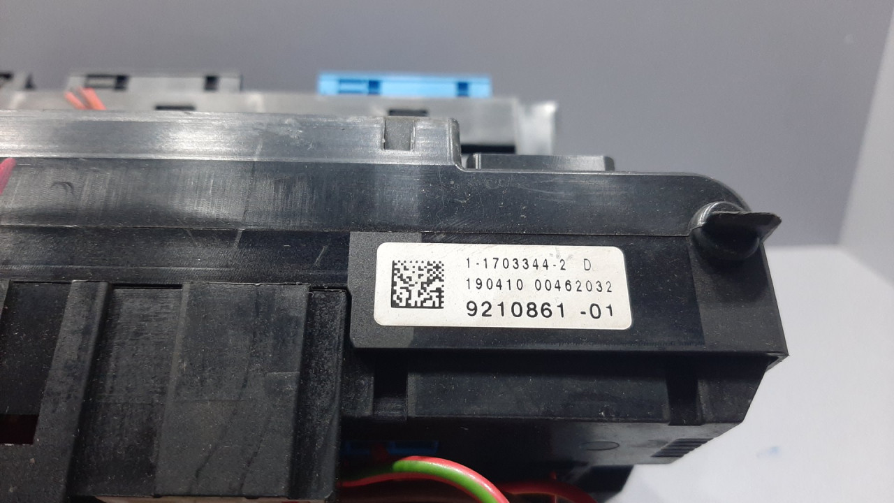 ELEKTRONIKA MODUL BMW SERIJA 5 (F10/F11) > 10-13 921086
