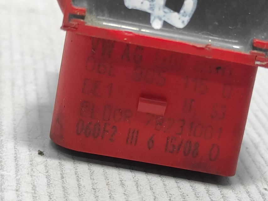 DIJELOVI BOMBINA AUDI A6 > 04-08 06E905115D