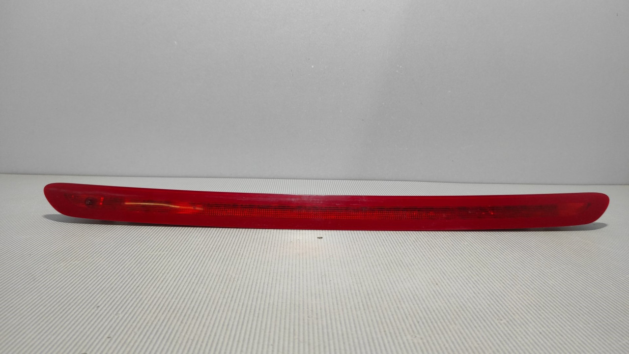 TRECE STOP SVJETLO VW PASSAT B7 > 10-14 3G9945087E