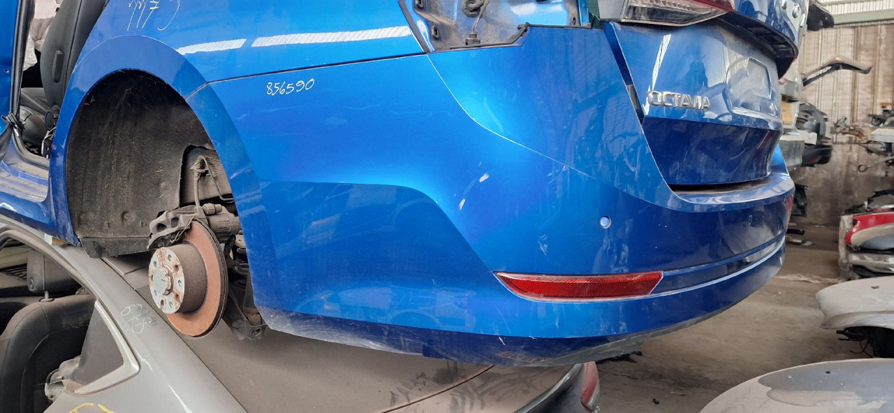 DIJELOVI BRANIK SKODA OCTAVIA > 19- 5E7807421