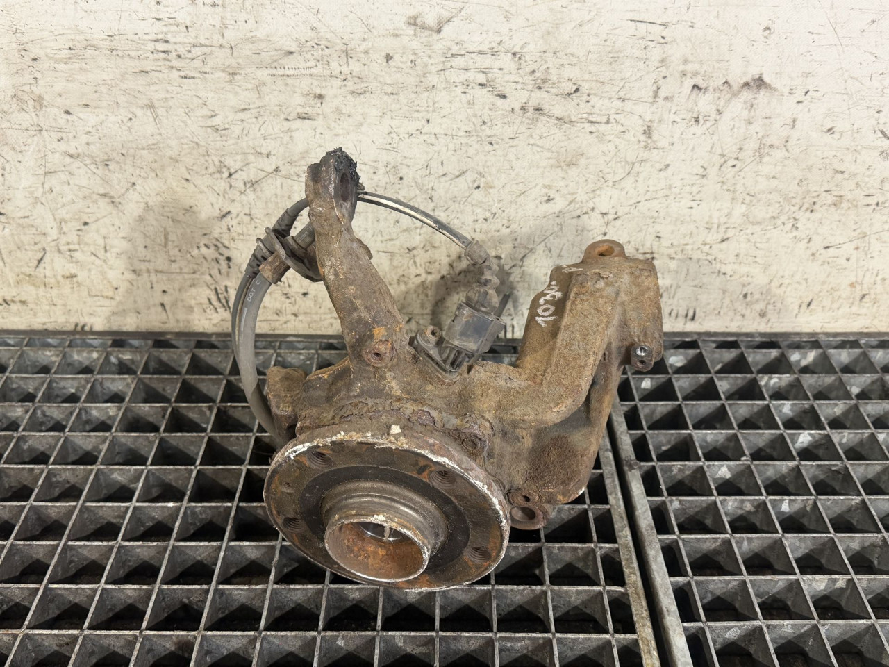 DIJELOVI GLAVCINA AUDI Q3 > 11-15 1K0407256AA