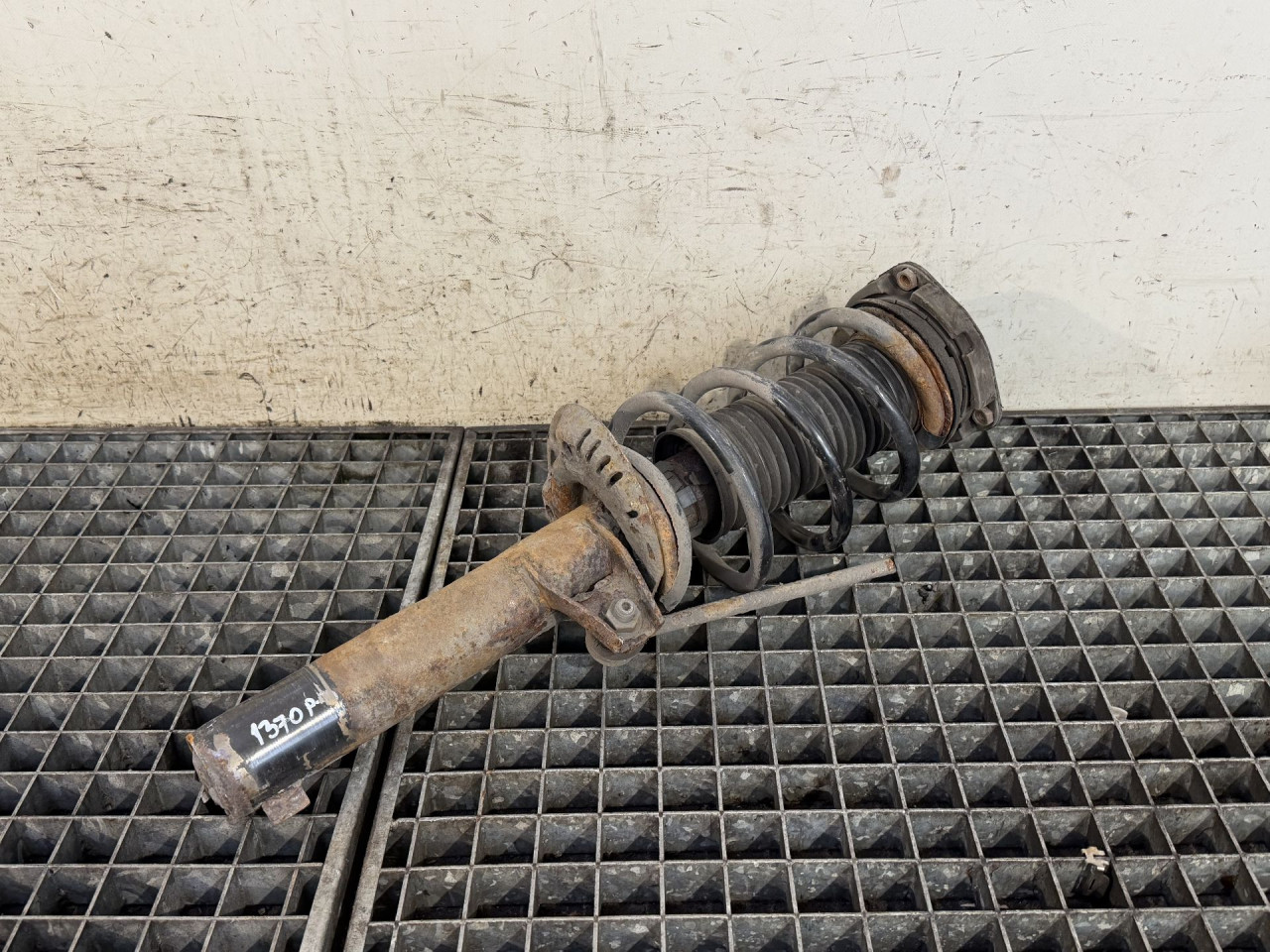 DIJELOVI AMORTIZER VW SHARAN > 10- 2.0 7N0413031T