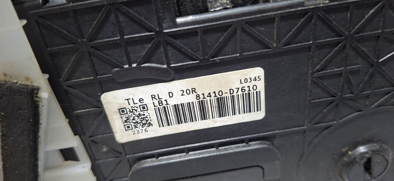 DIJELOVI BRAVA VRATA HYUNDAI TUCSON > 15-20 1.7 81410D7610