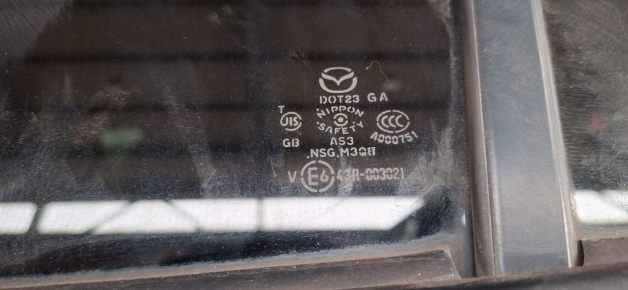 DIJELOVI STAKLO MAZDA CX5 > 12-15