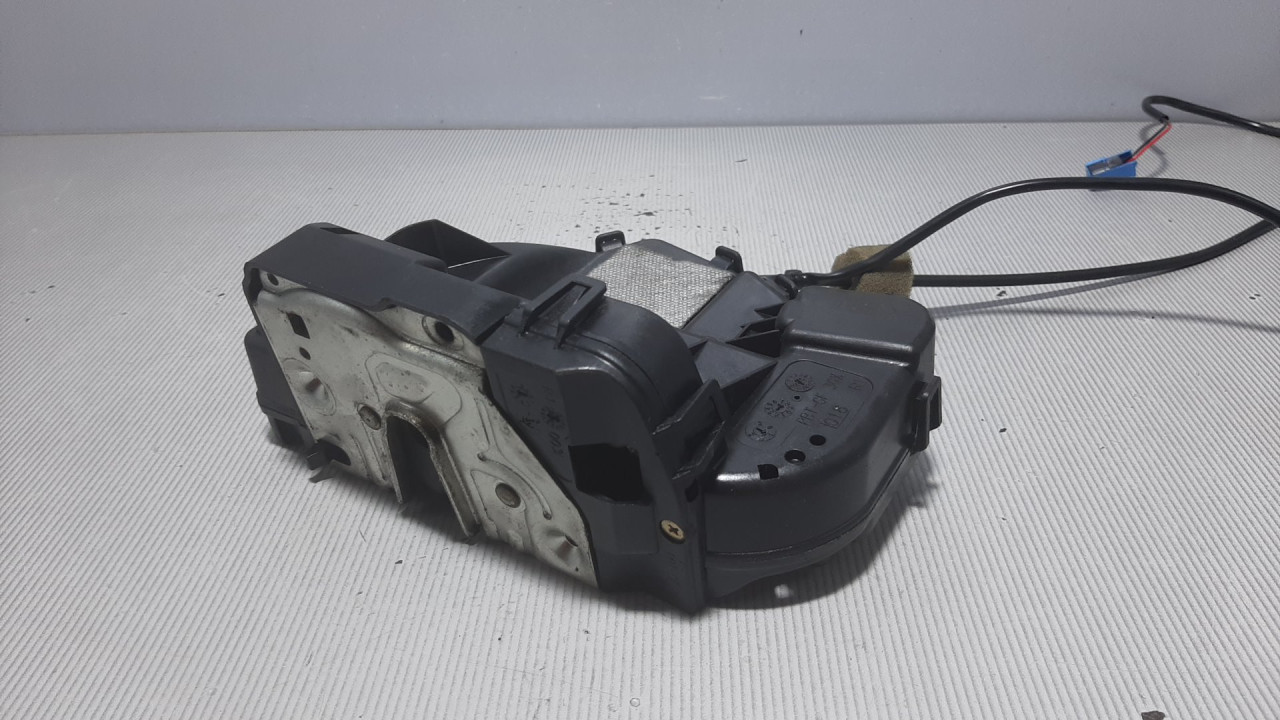 BRAVA VRATA MERCEDES E KLASA (W211) > 02-07 2117300635