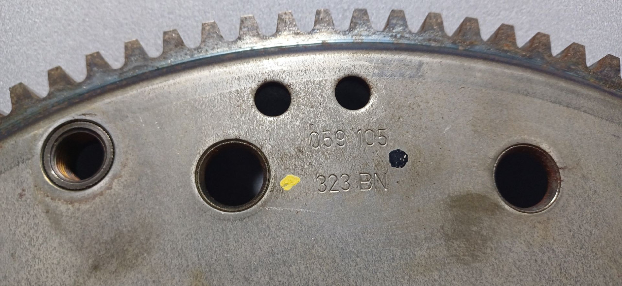 DIJELOVI ZAMAJAC AUDI A6 4G > 14-18 059105323BN