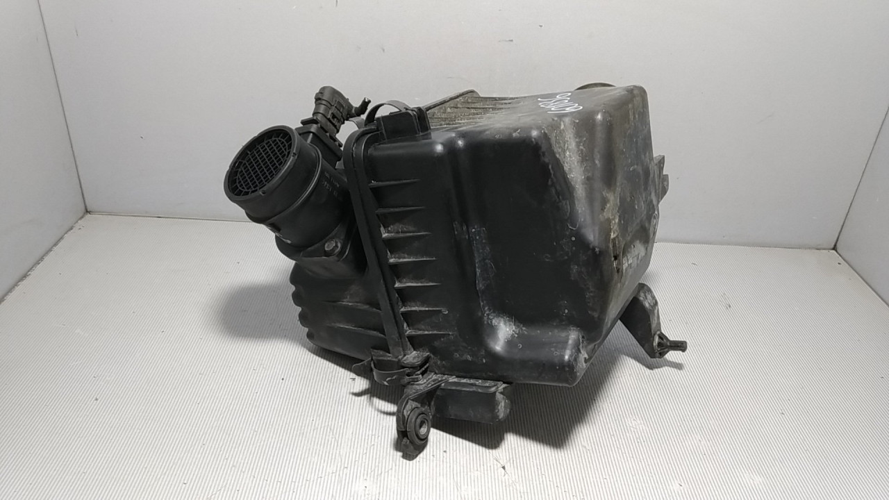 KUCISTE FILTERA ZRAKA HYUNDAI I30 > 10-12 281002H200