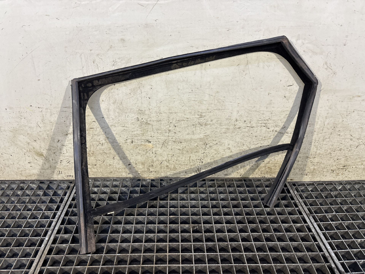 DIJELOVI KEDER LAND ROVER RANGE ROVER VELAR (L560) > 17 -
