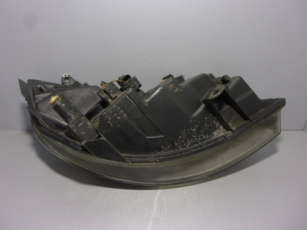 DIJELOVI FAR RENAULT SCENIC > 03-06 RN032013