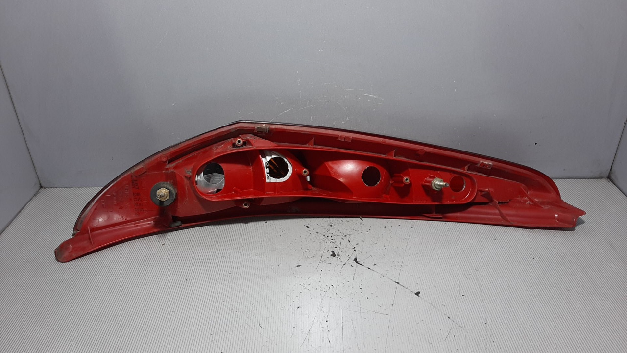 DIJELOVI STOP SVJETLO FIAT PUNTO > 99-03 286202