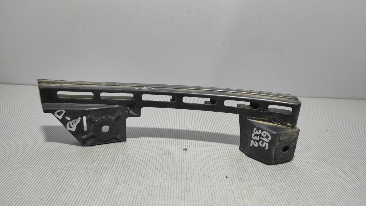 DIJELOVI NOSAC FARA VW CADDY > 03-10 1.9 1T0807890B