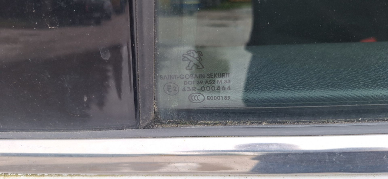 DIJELOVI STAKLO PEUGEOT 308 > 13-17 1.6