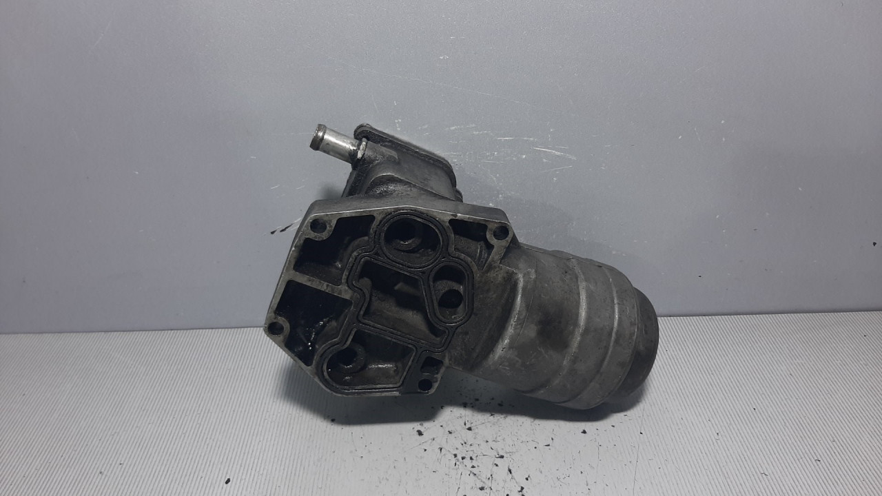 KUCISTE FILTERA ULJA OPEL VECTRA B > 95-98 25067156