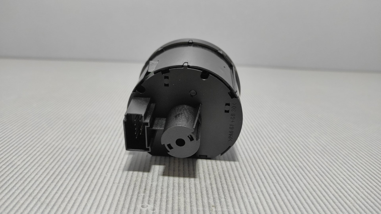 PREKIDACI SVJETLA VW GOLF 6 > 08-12 3C8941431B