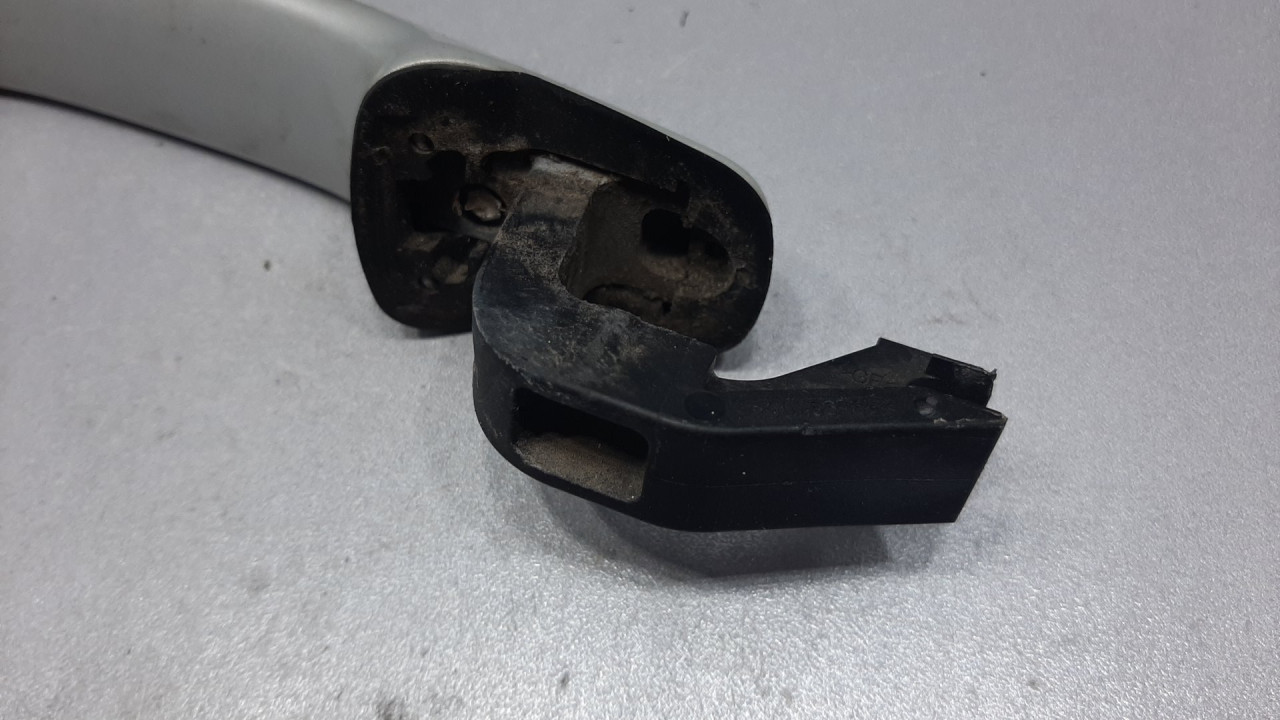 DIJELOVI RUCKA VRATA VOLVO XC60 > 08-12 30753785