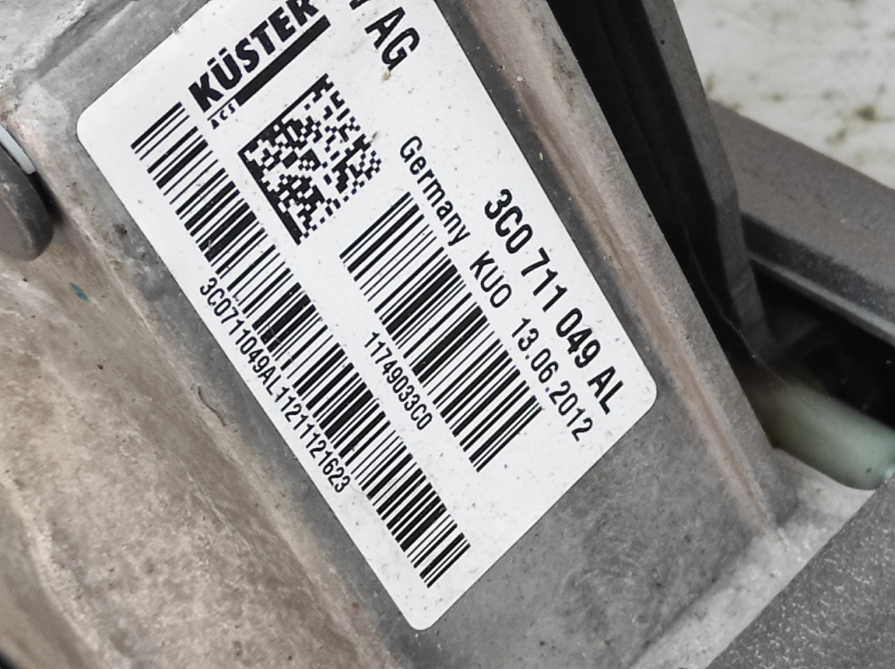 DIJELOVI SALTEBLA VW PASSAT CC > 12-15 3C0711049AL