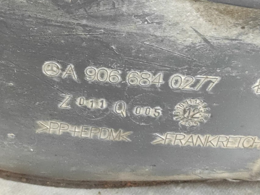 UNUTRASNJI BLATOBRAN MERCEDES SPRINTER > 06-13 A9066840