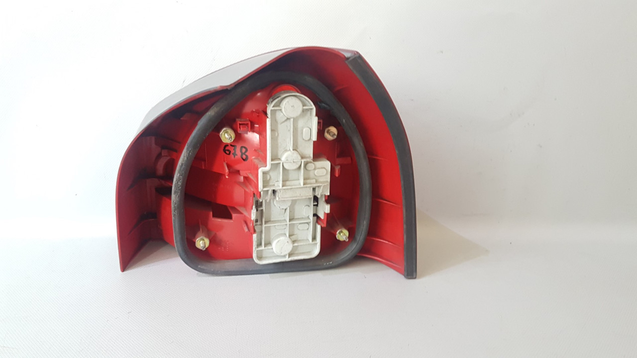 DIJELOVI STOP SVJETLO AUDI A3 > 96-03 8L0945095A