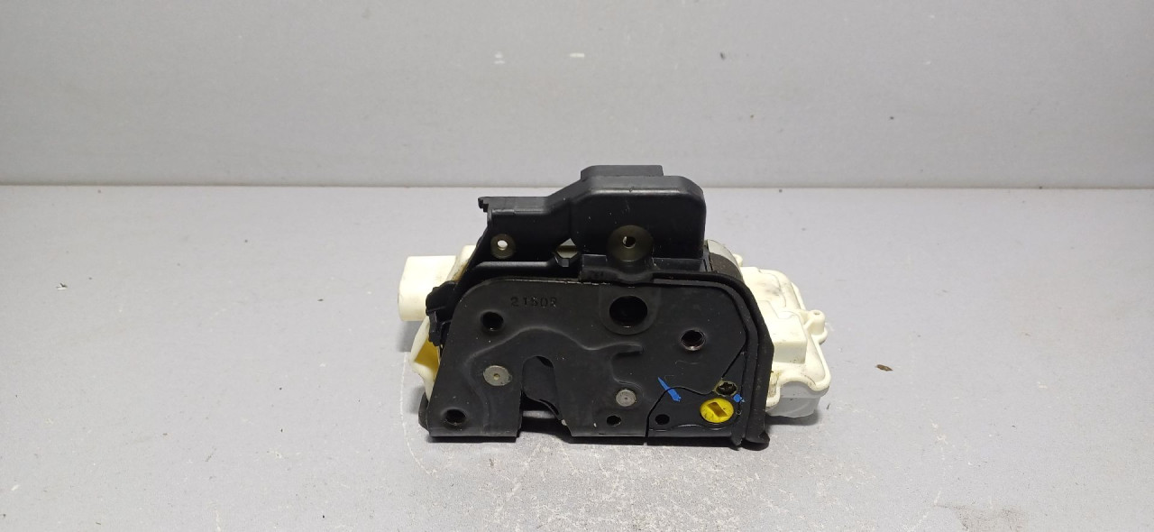 DIJELOVI BRAVA VRATA AUDI A6 > 04-08 4F0839015A