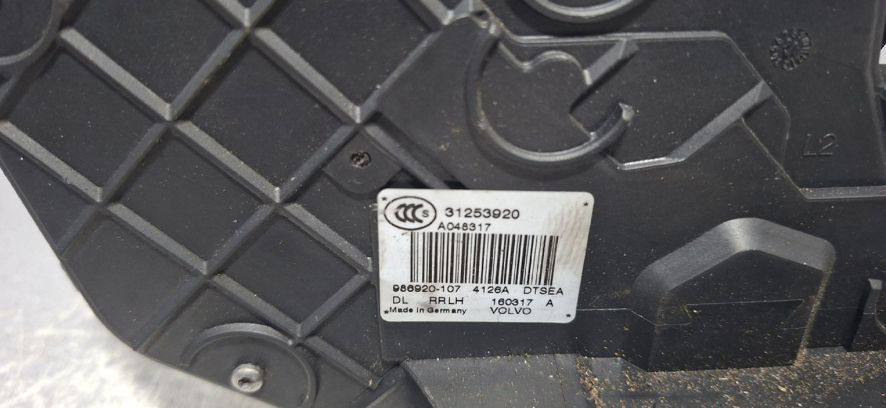 DIJELOVI BRAVA VRATA VOLVO XC60 > 13-17 31253920
