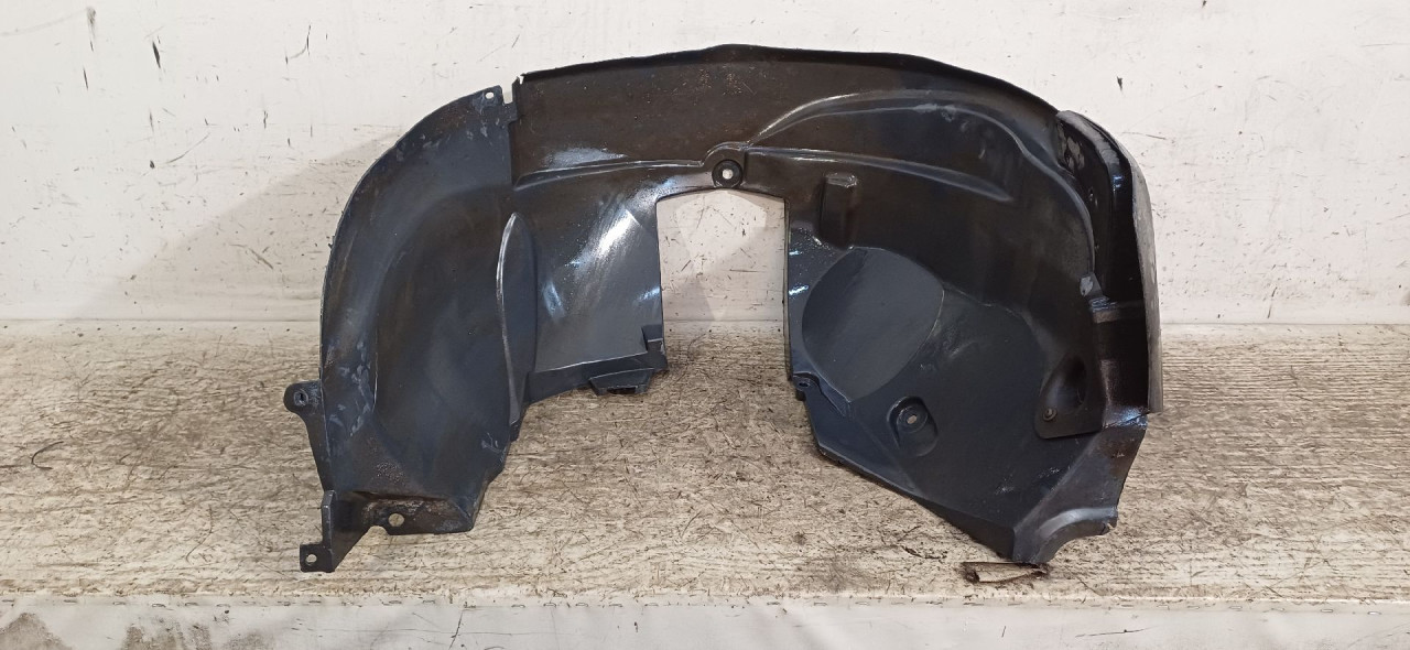 UNUTRASNJI BLATOBRAN DACIA DUSTER > 17- 638417447R