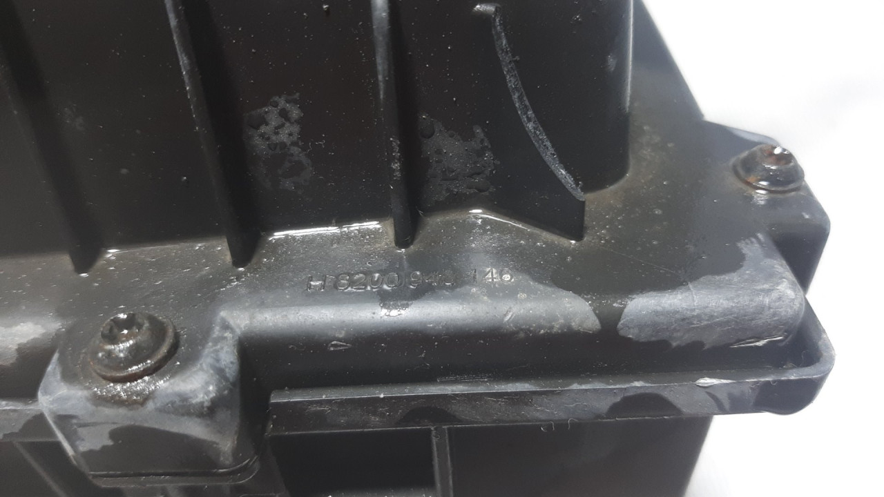 KUCISTE FILTERA ZRAKA RENAULT MASTER > 14- 8200948146