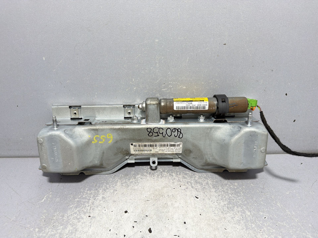 AIRBAG NOGU MERCEDES C KLASA (W204/S204) > 10-11 2048602002