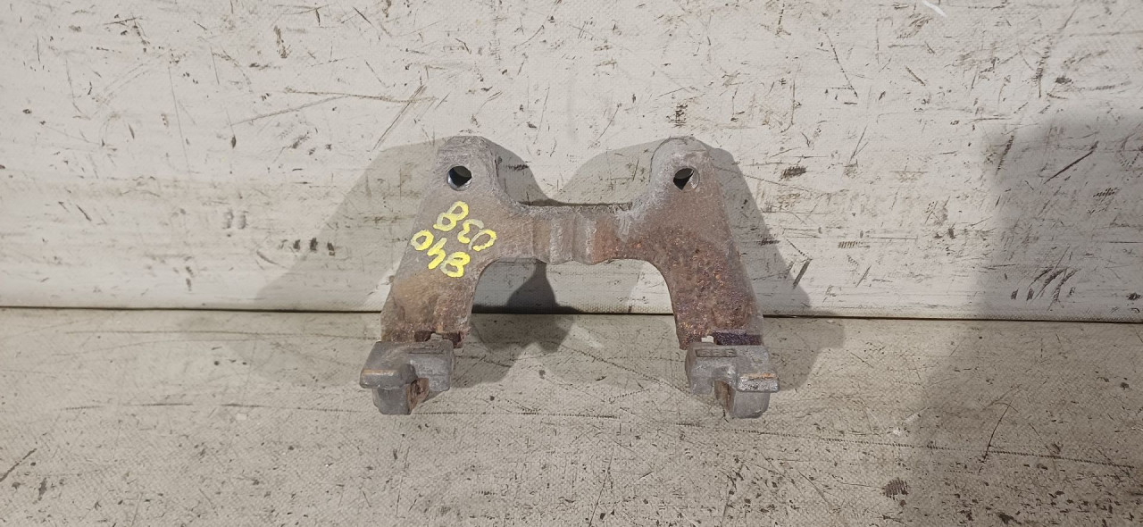 DIJELOVI NOSAC VW PASSAT B8 > 14-19 2.0