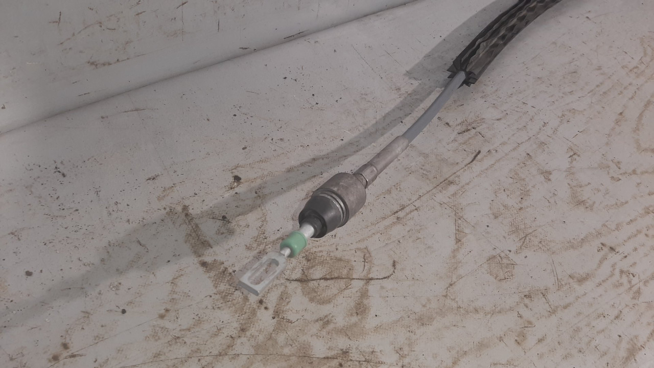 DIJELOVI SALTEBLA AUDI TT (8J) > 06-10 8J1713025H