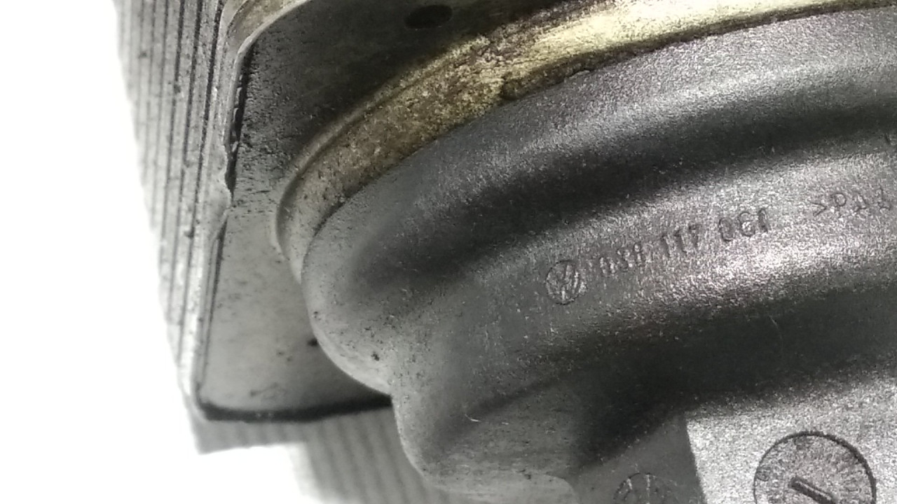 HLADNJAK ULJA VW PASSAT B5 > 00-05 038117061