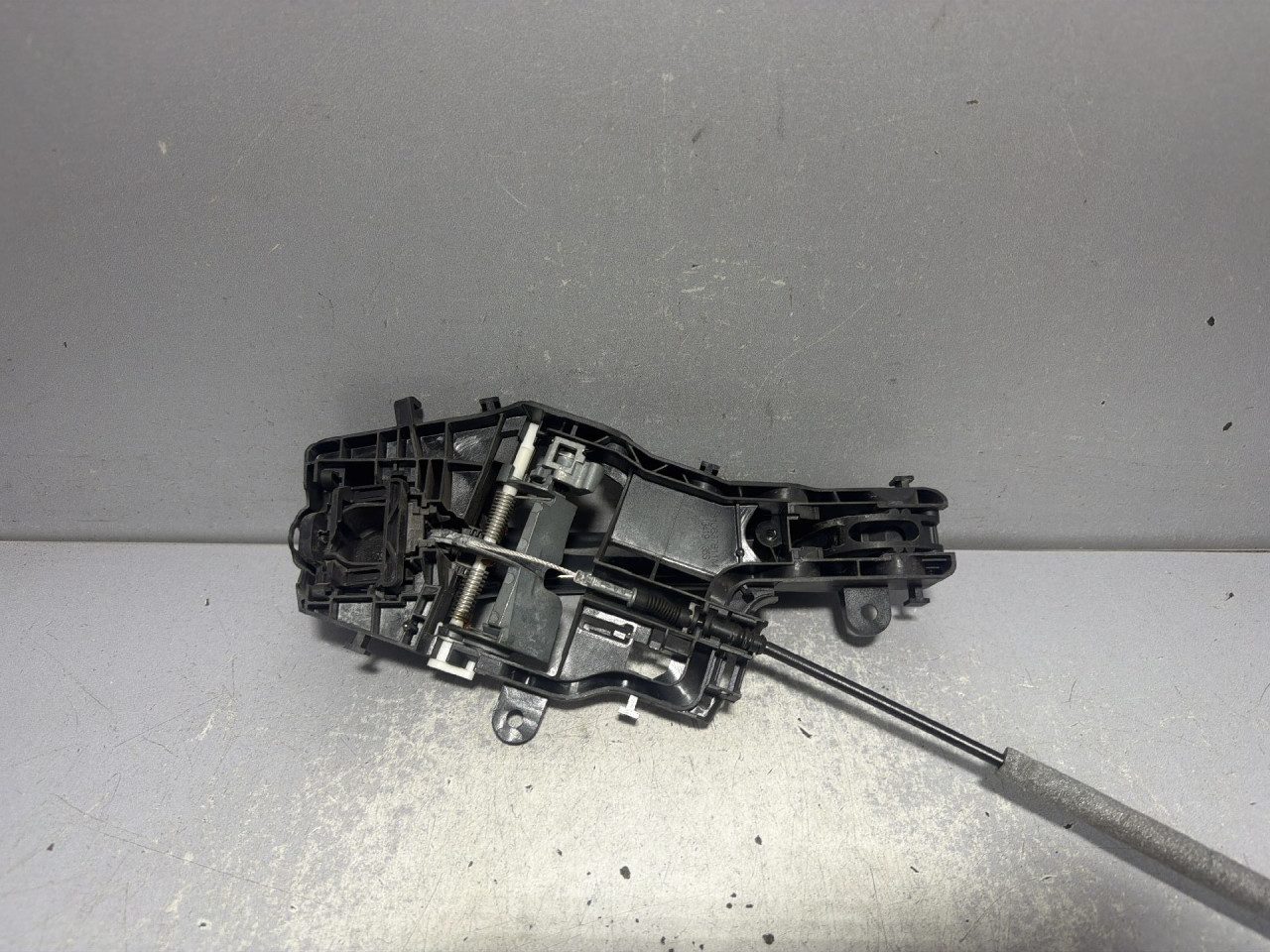 DIJELOVI RUCKA VRATA VW PASSAT B8 > 19 - 1.6 510837811M