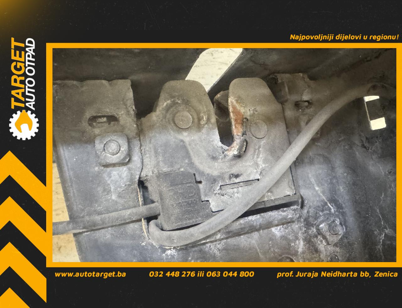 DIJELOVI BRAVA HAUBE VOLVO V70 > 08-11 2.0