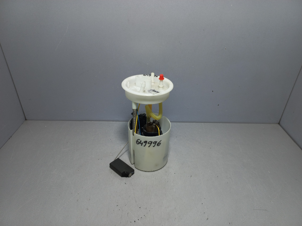 PUMPA GORIVA U REZERVOARU VW POLO > 09-14 6R0919051