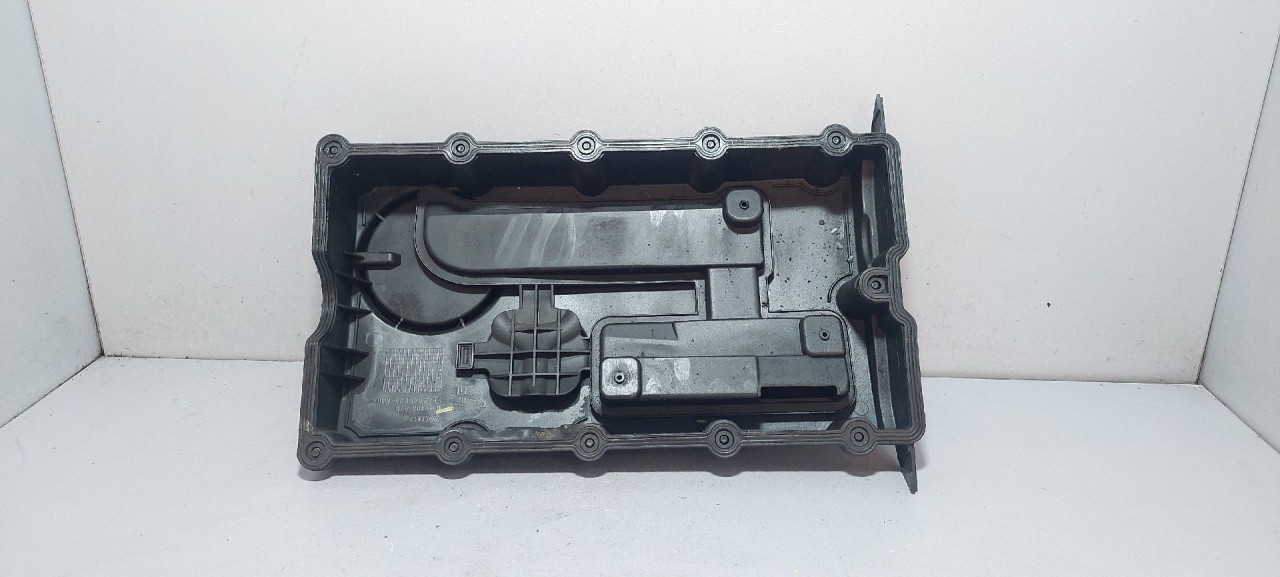 DIJELOVI DEKLO VW GOLF 5 > 03-08 03G103475