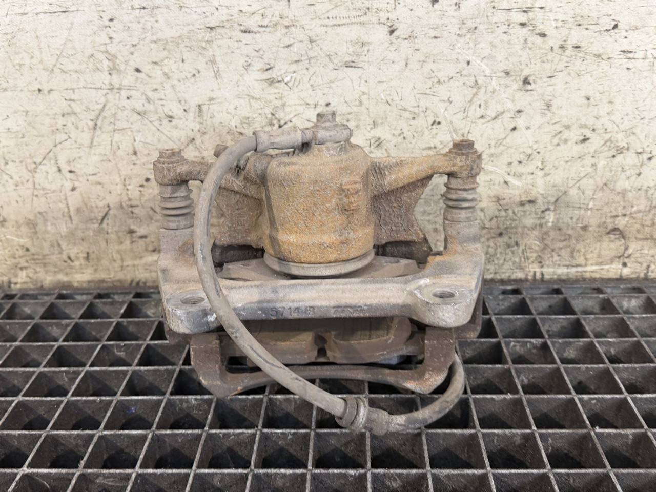 DIJELOVI KOCIONA KLJESTA VW TIGUAN > 16-20 2.0 8V0615123D