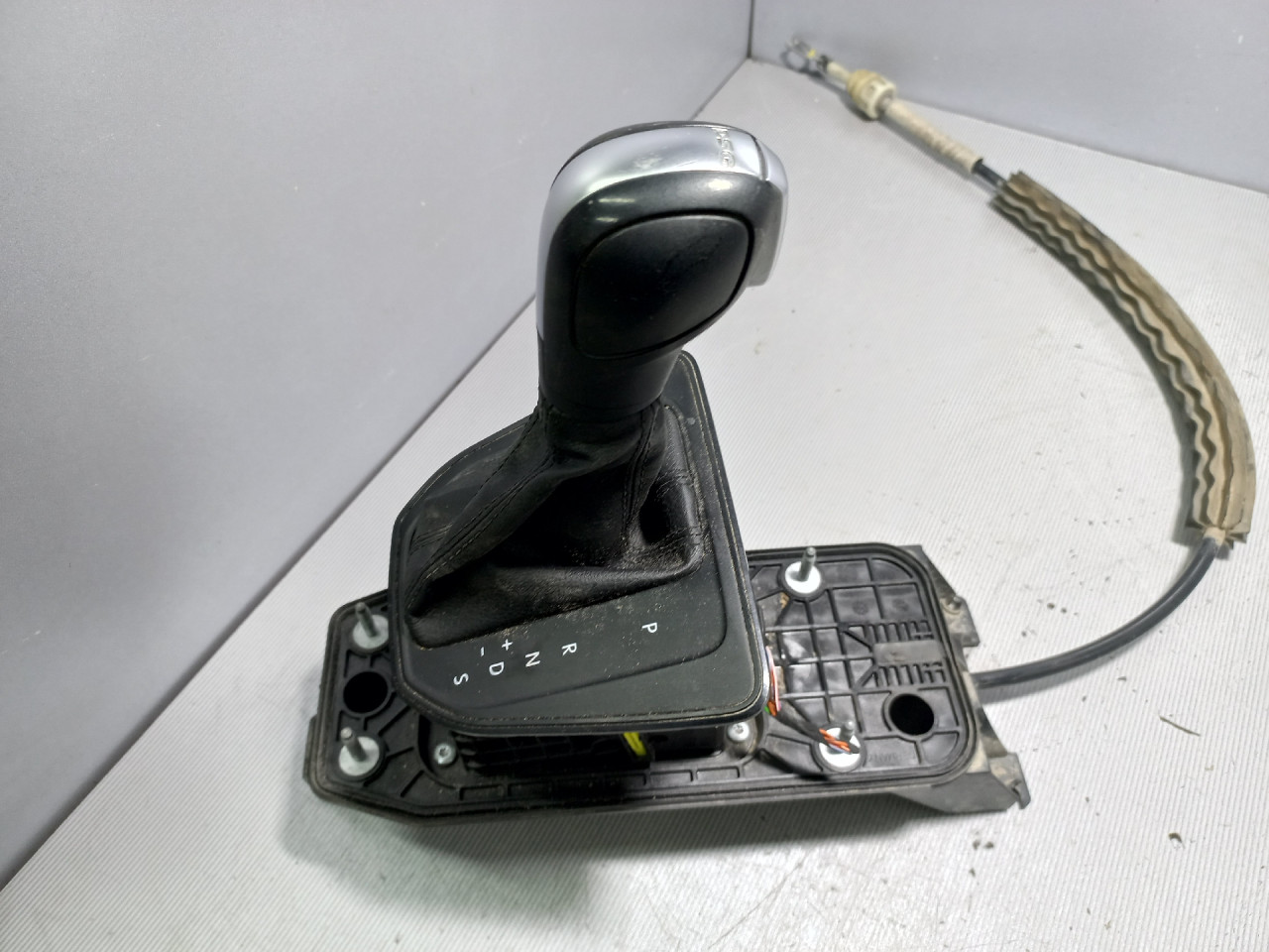 DIJELOVI SALTEBLA VW CADDY > 15-20 1T2713025AQ