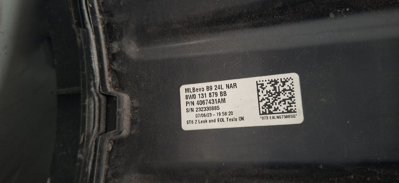DIJELOVI REZERVOAR ADITIVA AUDI A4 (B9) > 15-18 2.0 8W0131879BB