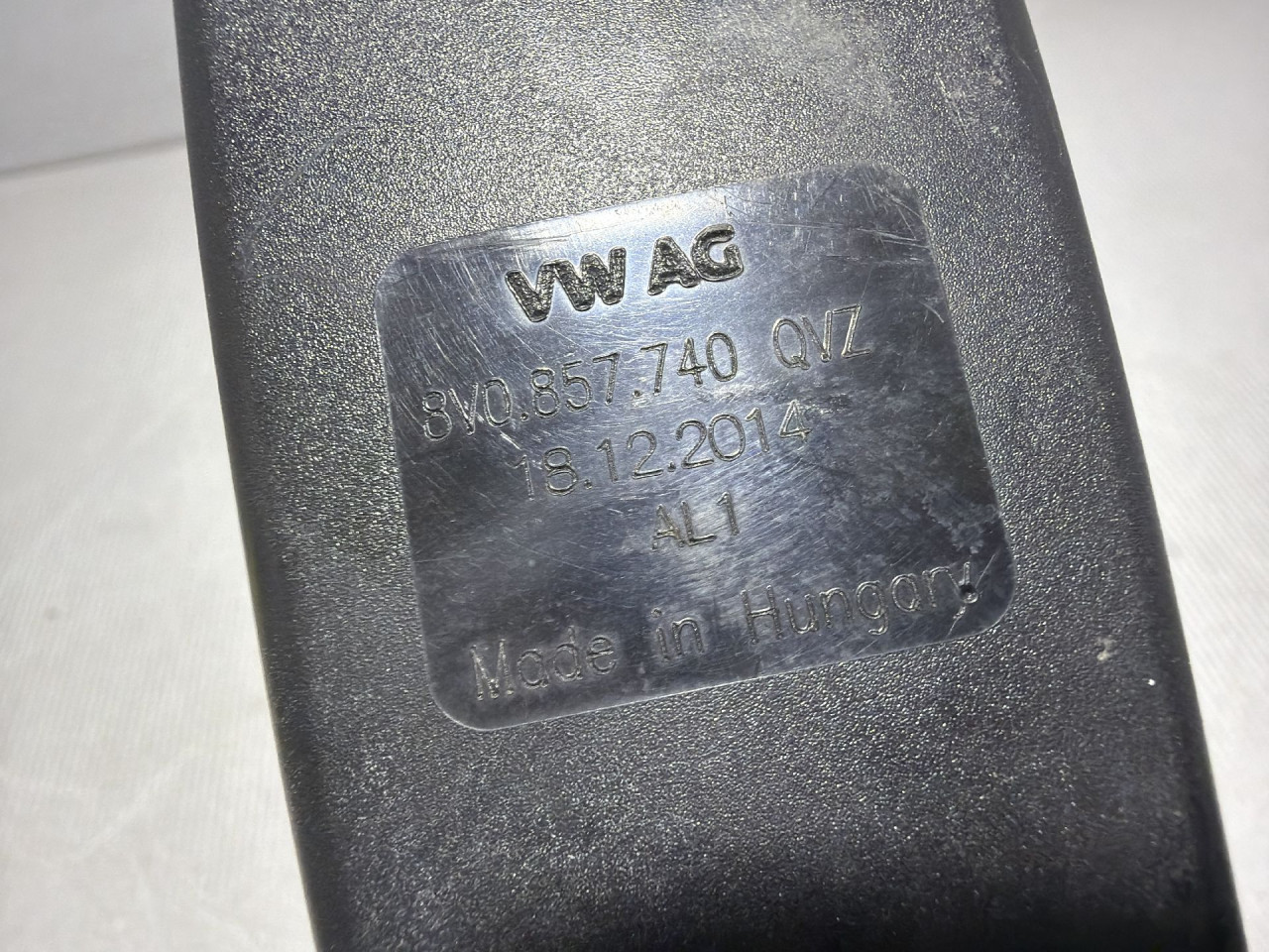 DIJELOVI ISPALJIVAC VW PASSAT B8 > 14-19 1.6 8V0857740
