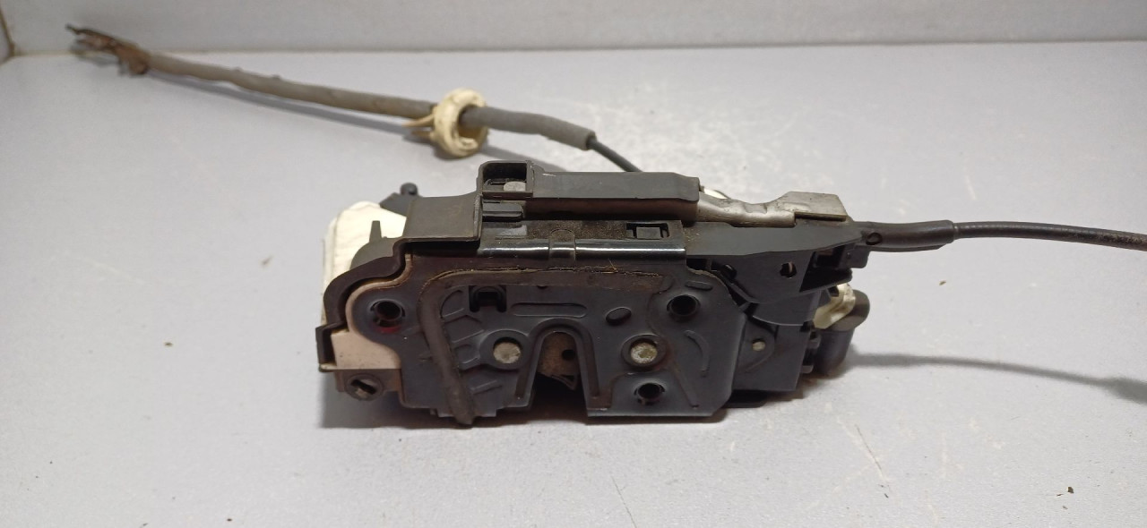 DIJELOVI BRAVA VRATA VW GOLF 7 > 12-16 5K1837016E
