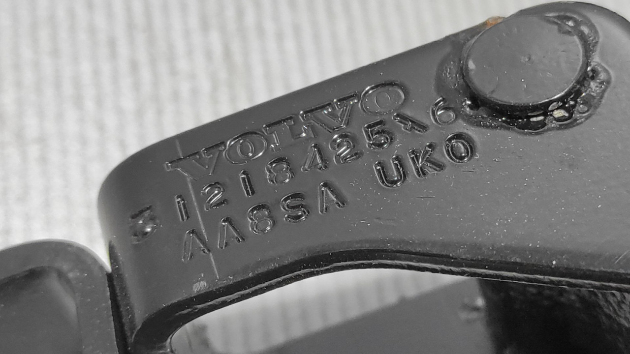 DIJELOVI BAGLAMA GEPEKA VOLVO V70 > 05-07 31218425