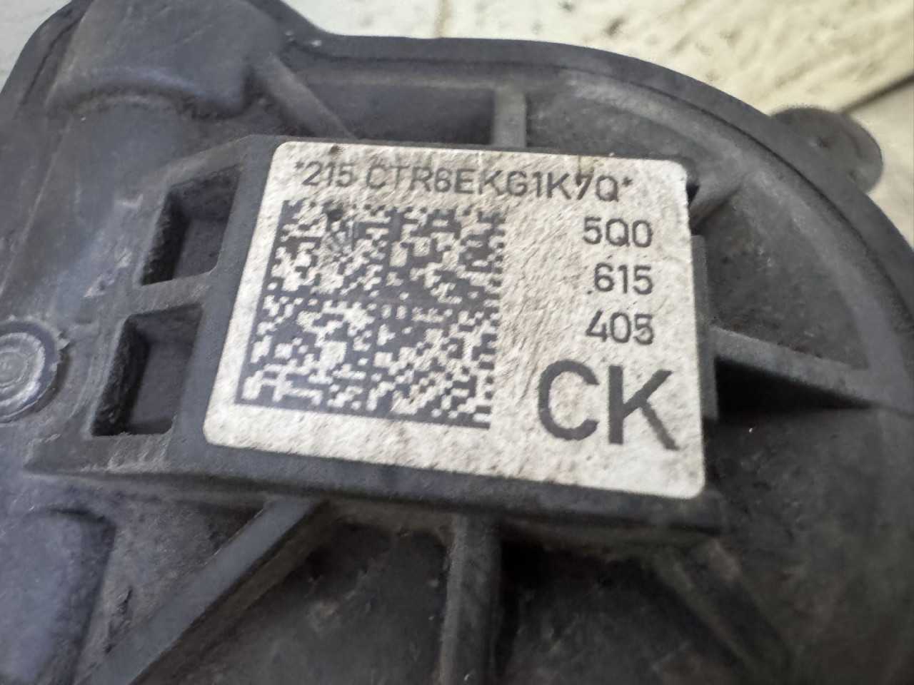 KOCIONA KLJESTA AUDI A3 (8V1/8VA) > 12-16 5Q0615405CK